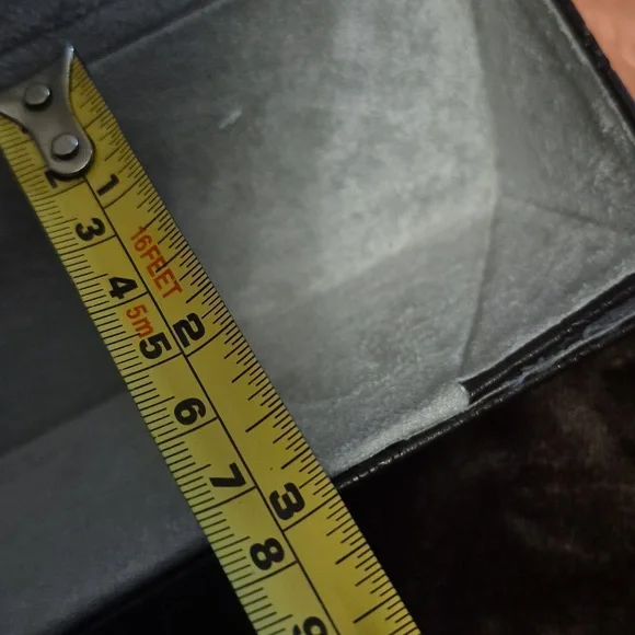 Authentic  Gucci G Logos /Brown Embossed Pattern      Case Only! - Picture 5 of 8